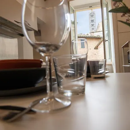 Soprasiena - Charming Floor & View 아파트 시에나